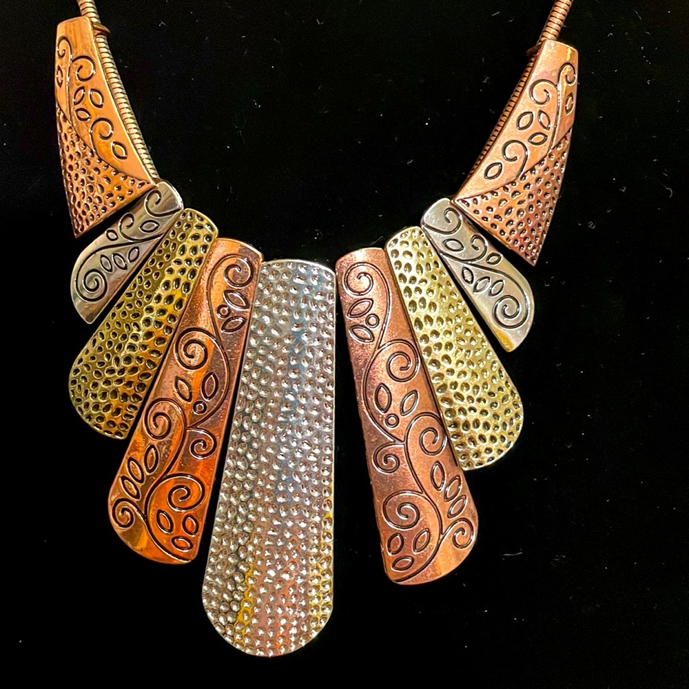 Metal mix set Necklace and earrings